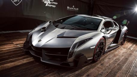 Futuristic Lamborghini in Sleek Silver Finish wallpaper