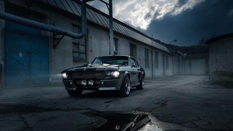 Classic Muscle Car in Urban Environment wallpaper