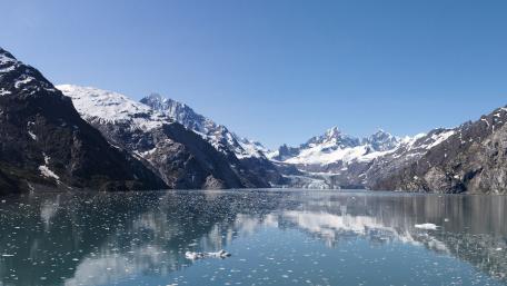 Serene Glacial Reflection in a Mountain Paradise wallpaper