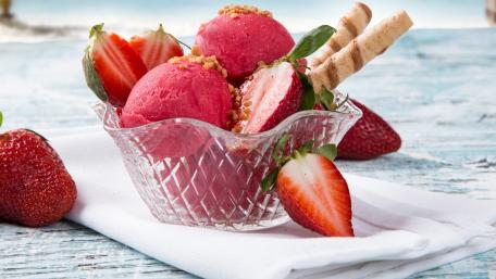 Delicious Strawberry Sorbet Delight wallpaper