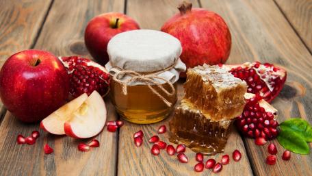 Sweet Autumn Harvest with Honey and Fruits wallpaper