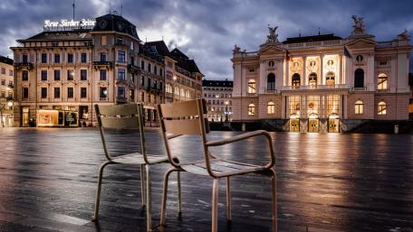 Charming City Square at Dusk wallpaper