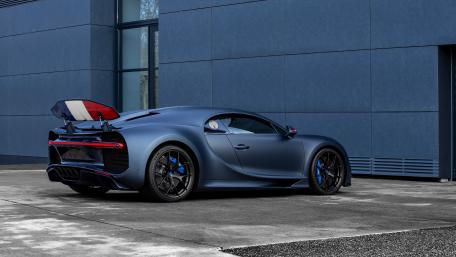 Sleek and Powerful Sports Car Wallpaper wallpaper