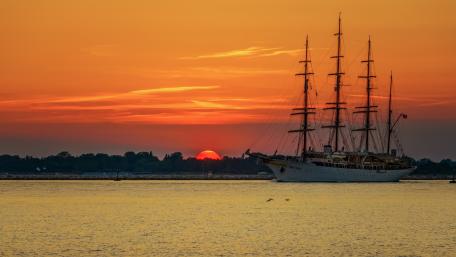 Sailing Into the Sunset wallpaper