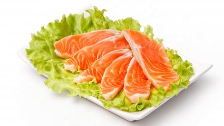 Delicious Fresh Salmon on Crisp Lettuce wallpaper