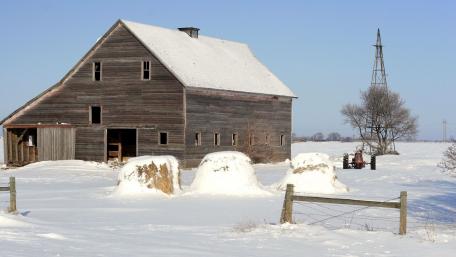 Winter Serenity in a Rustic Landscape wallpaper
