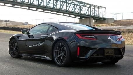 Sleek and Powerful Acura Sports Car Wallpaper wallpaper