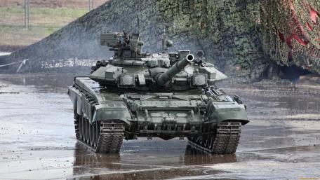 Powerful T-90 Tank in Combat Setting wallpaper