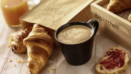 Delicious Breakfast Indulgence Awaits You wallpaper