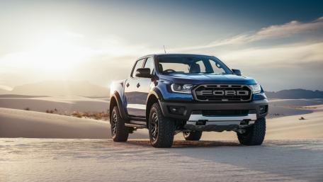 Bold Ford Truck in Desert Landscape wallpaper