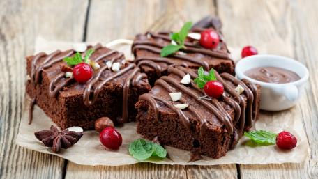 Delicious Chocolate Brownies with Garnishes wallpaper
