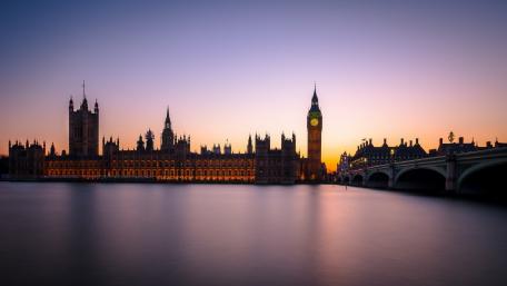Serene Sunset Over London's Iconic Skyline wallpaper