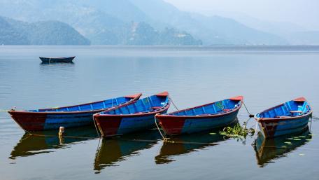 Tranquil Boats on Serene Waters wallpaper