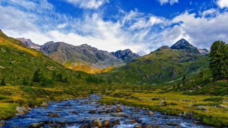 Majestic Mountain Stream View wallpaper