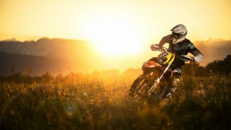 Sunset Motocross Adventure wallpaper