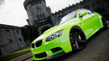 Vibrant Green BMW M3 in Front of a Castle wallpaper