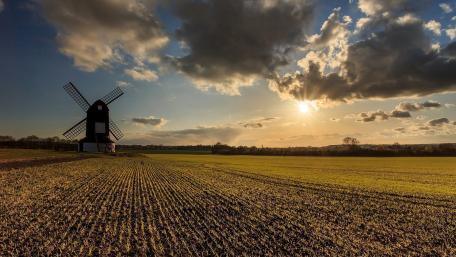 Tranquil Countryside Windmill Scene wallpaper