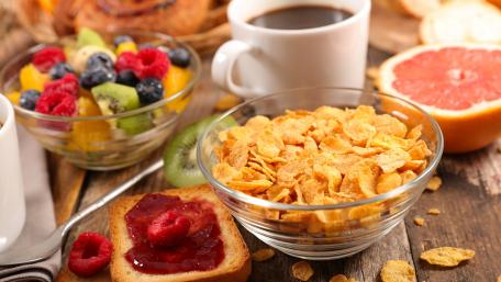 Delicious Breakfast Spread for Any Morning Meal wallpaper