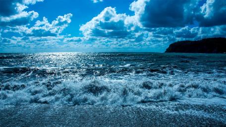 Serene Blue Hour by the Sea wallpaper