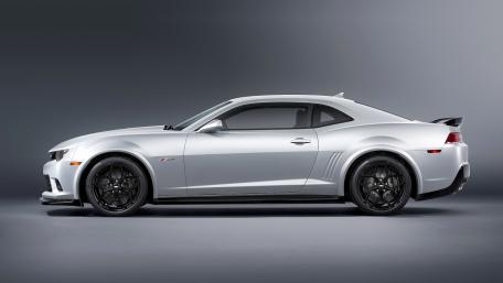 Sleek Silver Sports Car Wallpaper wallpaper