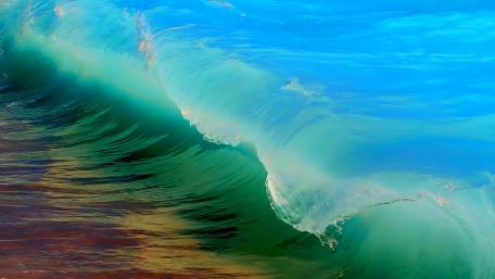 Ocean Waves Embracing Serenity wallpaper