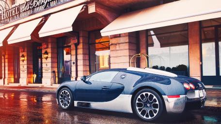 Sleek Bugatti in Urban Elegance wallpaper