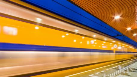 Vibrant Motion in Abstract Art wallpaper
