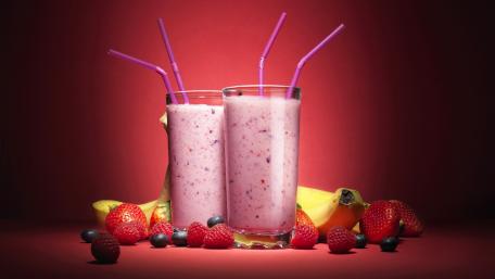 Fruity Delight Smoothies for a Refreshing Experience wallpaper