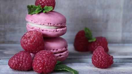 Delightful Raspberry Macarons Wallpaper wallpaper