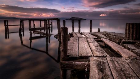 Serenity at the Water's Edge wallpaper