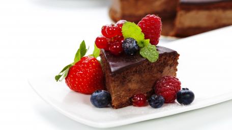 Delicious Chocolate Cake with Fresh Berries wallpaper