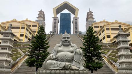 Chinese Buddha statue wallpaper