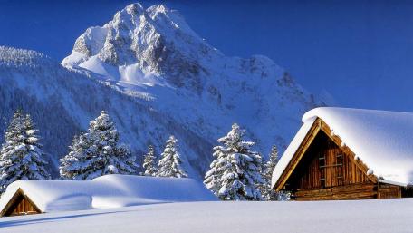Winter Wonderland Mountain Escape wallpaper