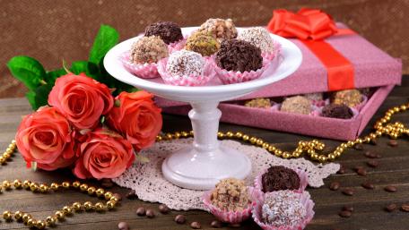 Delicious Treats for a Sweet Celebration wallpaper
