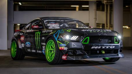 Fierce and Bold Racing Aesthetic wallpaper