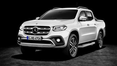 Sleek Luxury Mercedes Pickup Wallpaper wallpaper