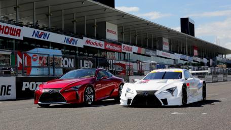 Sleek Lexus Race and Luxury Cars Displayed Together wallpaper