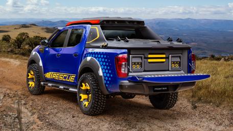 Bold and Adventurous Off-Road Truck Wallpaper wallpaper