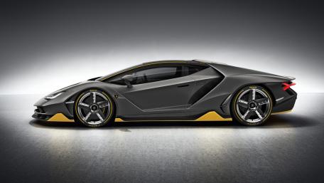 Sleek and Stylish Hypercar Wallpaper wallpaper