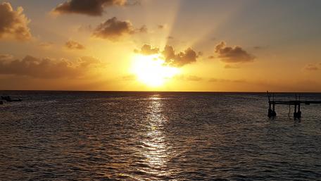 Golden Sunset Over Tranquil Waters Viewpoint Wallpaper wallpaper