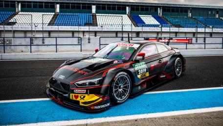 Dynamic Audi Sport Racing Car Wallpaper in Stunning 4K Resolution wallpaper