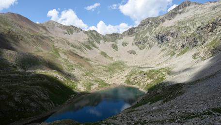 Majestic Mountain Landscape with Serene Lake View wallpaper