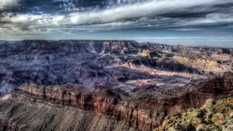 Majestic Grandeur of the Grand Canyon wallpaper