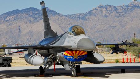 Fighter Jet Ready for Takeoff in Arizona wallpaper