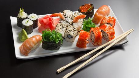 Sushi Delight for Culinary Enthusiasts wallpaper