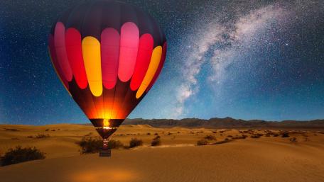 Desert Dreams Under the Milky Way wallpaper