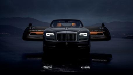 Elegant Black Luxury Car Wallpaper for 4K Displays wallpaper