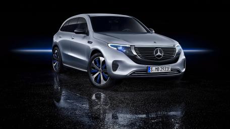 Sleek Electric Luxury SUV Wallpaper wallpaper