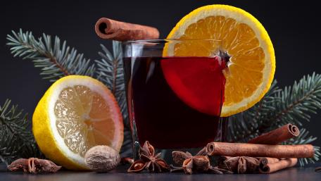 Festive Drink Celebration Wallpaper wallpaper