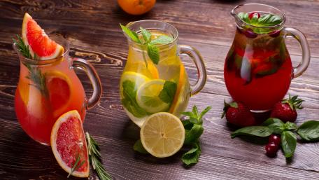 Refreshing Summer Beverage Collection wallpaper